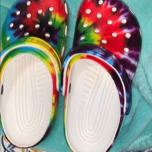 rainbow crocs